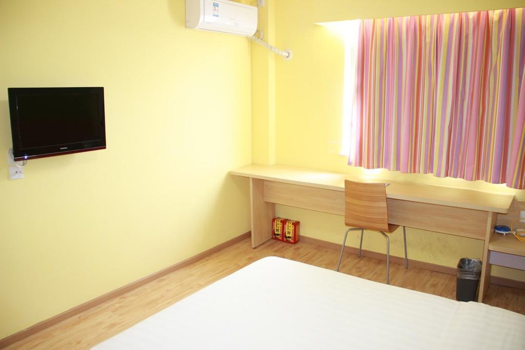 7Days Inn Qingdao Haiyunan Xinglong Road מראה חיצוני תמונה
