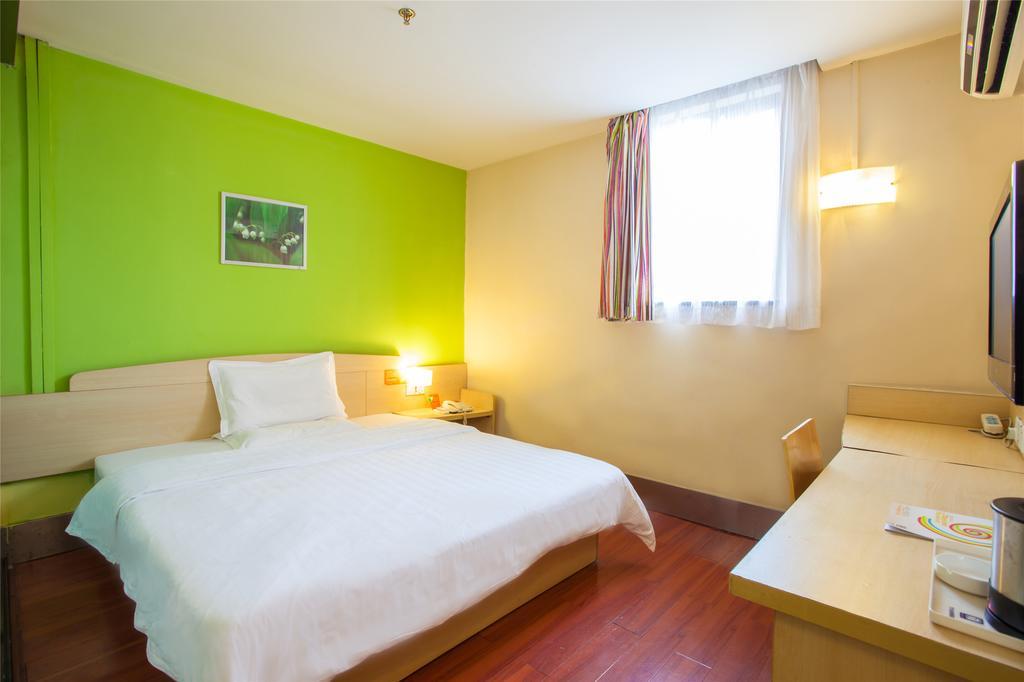 7Days Inn Qingdao Haiyunan Xinglong Road חדר תמונה